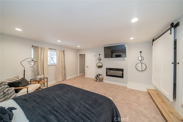 707 Rocky, Crestline, CA 92325