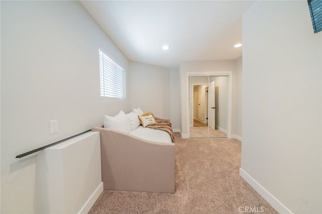 707 Rocky, Crestline, CA 92325