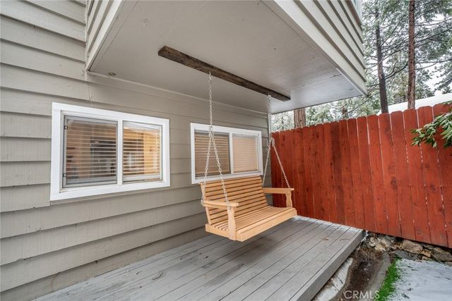 707 Rocky, Crestline, CA 92325