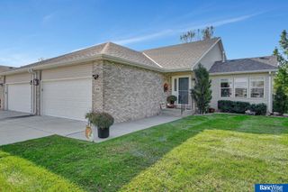 8101 Cheney Ridge Road, Lincoln, NE 68516