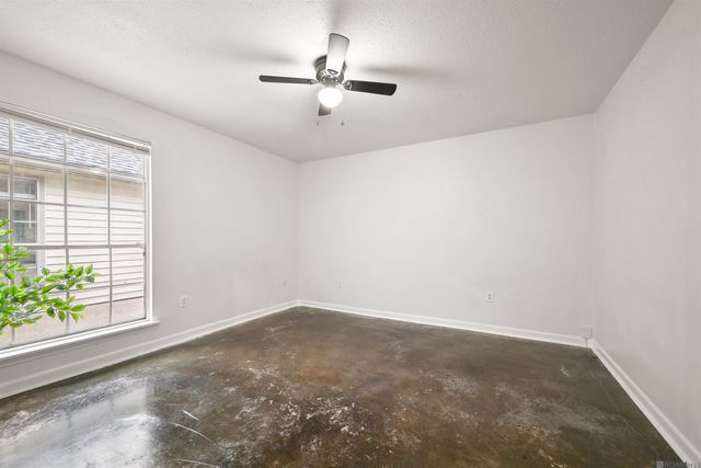 610 Rushmore Dr, Baton Rouge, LA 70819