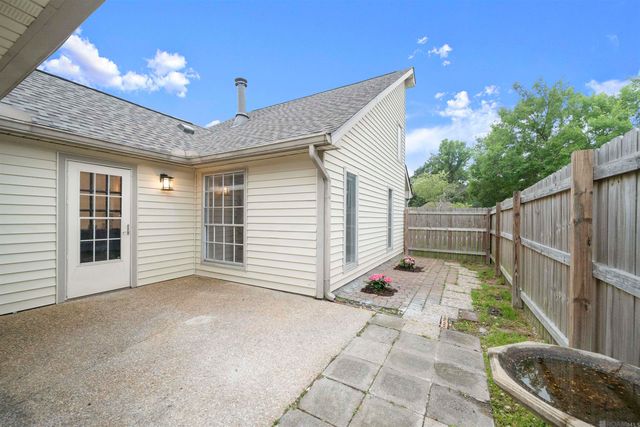 610 Rushmore Dr, Baton Rouge, LA 70819