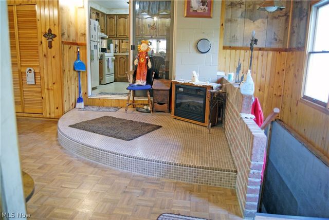 1241 Bison Street NW, Massillon, OH 44647