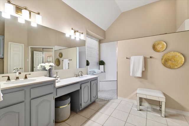 3765 Waterside Court, Addison, TX 75001