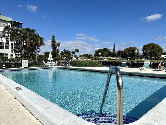 2731 Taft Street 102, Hollywood, FL 33020