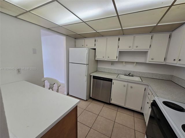 2731 Taft Street 102, Hollywood, FL 33020