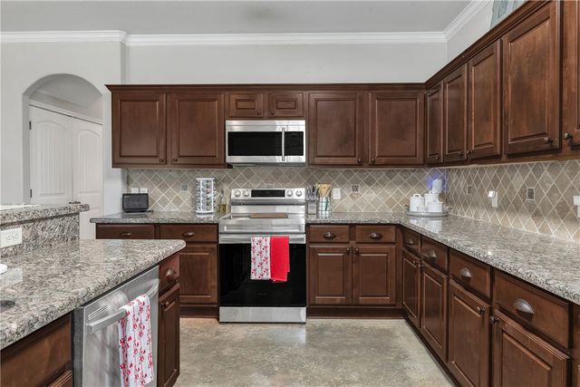 2909 Old Ironsides Drive, College Station, TX 77845