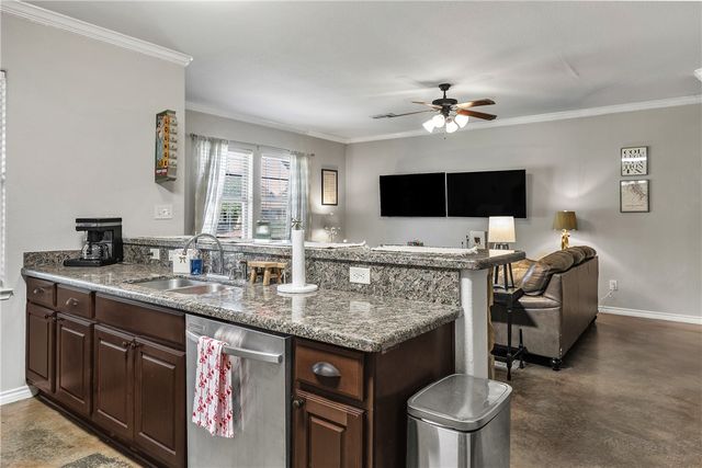 2909 Old Ironsides Drive, College Station, TX 77845