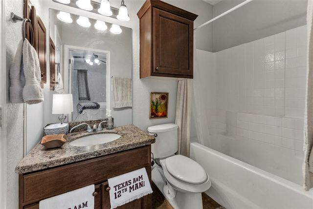 2909 Old Ironsides Drive, College Station, TX 77845