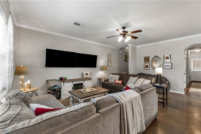 2909 Old Ironsides Drive, College Station, TX 77845