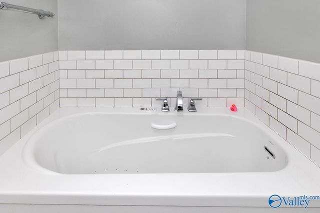 413 Cumberland Drive SE, Huntsville, AL 35803