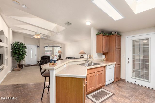 3301 S Goldfield Road 2076, Apache Junction, AZ 85119