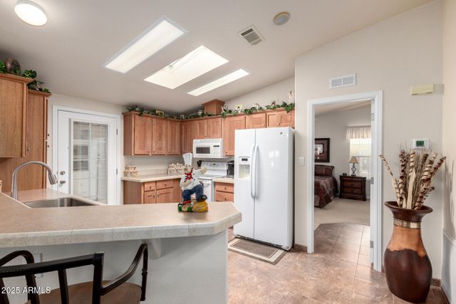 3301 S Goldfield Road 2076, Apache Junction, AZ 85119