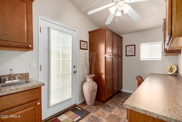 3301 S Goldfield Road 2076, Apache Junction, AZ 85119