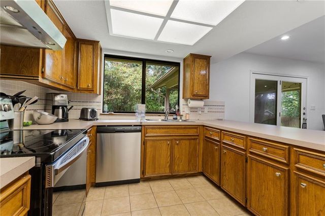 3408 Rain Forest DR, Austin, TX 78746