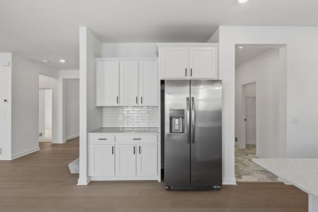 8866 Periwinkle Boulevard, Woodbury, MN 55129