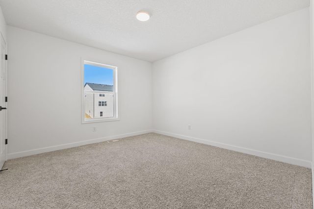 8866 Periwinkle Boulevard, Woodbury, MN 55129