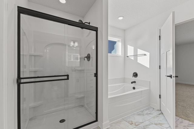 8866 Periwinkle Boulevard, Woodbury, MN 55129