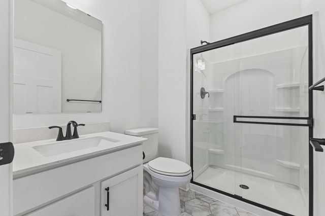 8866 Periwinkle Boulevard, Woodbury, MN 55129