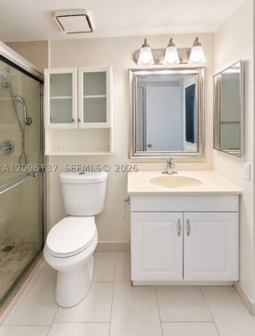10135 NW 9th St Cir 5-106, Miami, FL 33172