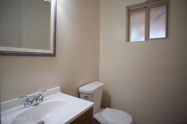 102 W District St Unit 1, Tucson, AZ 85714