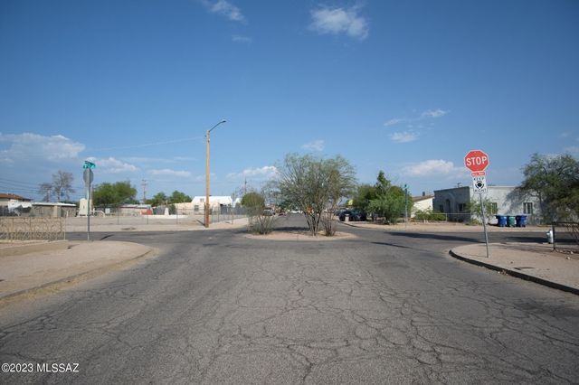 102 W District St Unit 1, Tucson, AZ 85714