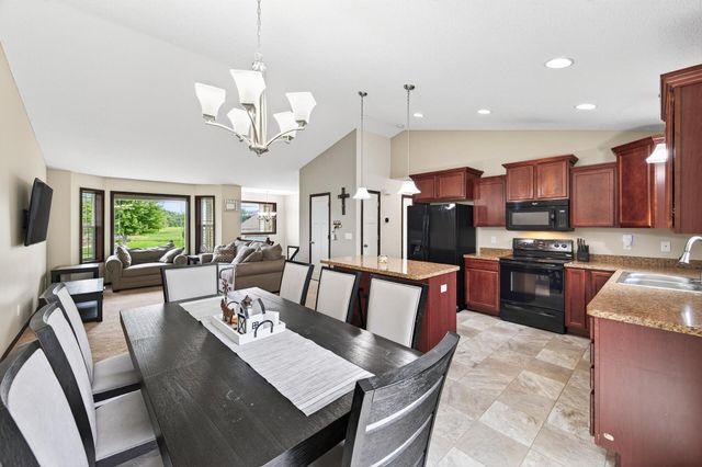 1805 10th Street NE, Buffalo, MN 55313