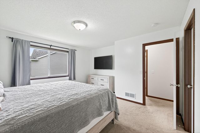 1805 10th Street NE, Buffalo, MN 55313