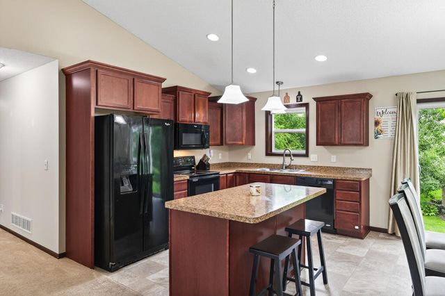 1805 10th Street NE, Buffalo, MN 55313