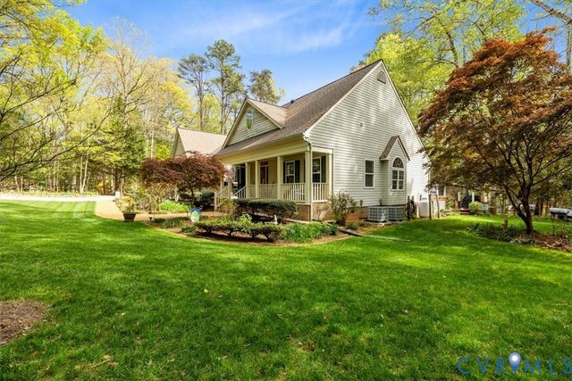1858 Rock Point Drive, Powhatan, VA 23139