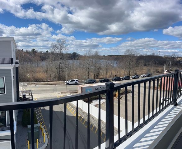 196 Gardner St 196, Boston, MA 02132