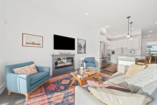 196 Gardner St 196, Boston, MA 02132