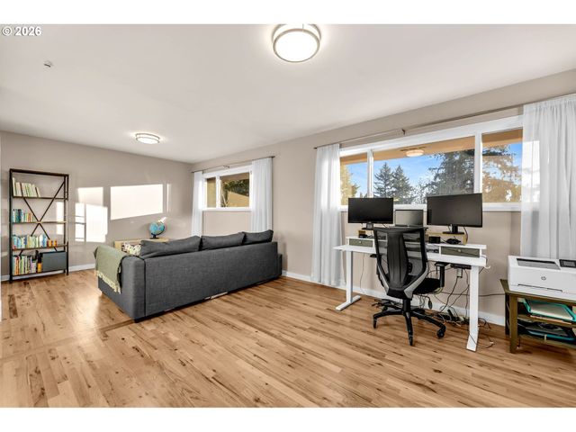 8901 BEACON Ave, Vancouver, WA 98664