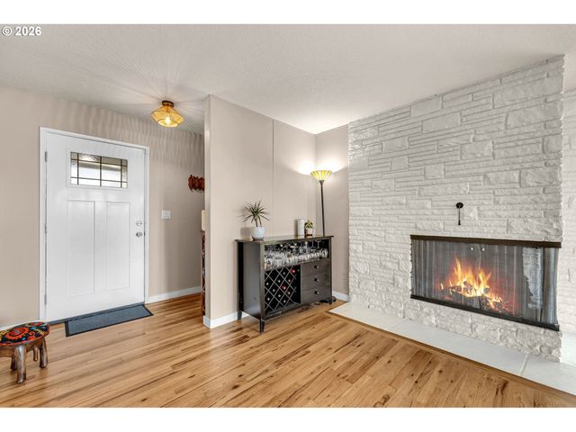 8901 BEACON Ave, Vancouver, WA 98664