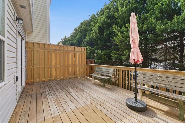 1543 Endurance Hill NW Drive, Kennesaw, GA 30152