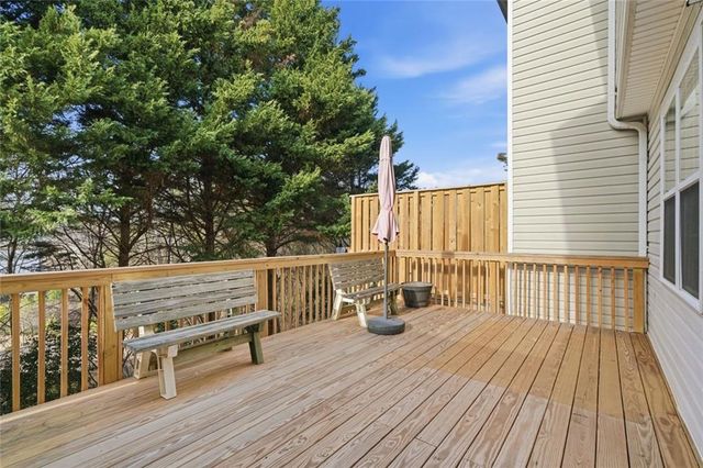 1543 Endurance Hill NW Drive, Kennesaw, GA 30152