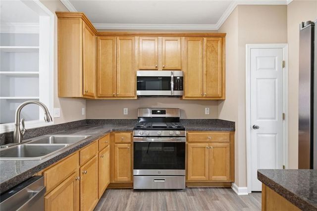 1543 Endurance Hill NW Drive, Kennesaw, GA 30152