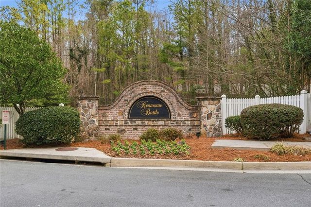 1543 Endurance Hill NW Drive, Kennesaw, GA 30152