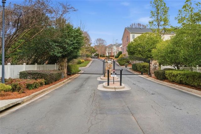 1543 Endurance Hill NW Drive, Kennesaw, GA 30152