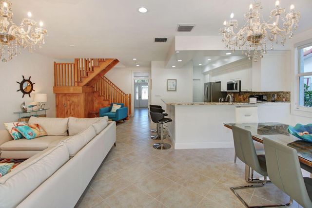 218 Pine Avenue, Lauderdale By The Sea, FL 33308