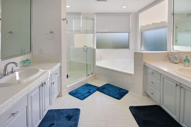 218 Pine Avenue, Lauderdale By The Sea, FL 33308