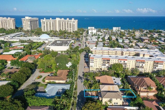 218 Pine Avenue, Lauderdale By The Sea, FL 33308