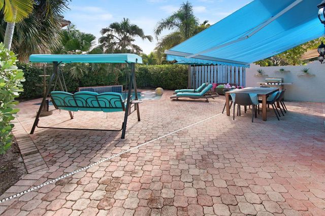 218 Pine Avenue, Lauderdale By The Sea, FL 33308