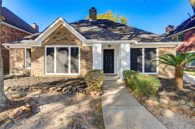 5931 Thom Road, Humble, TX 77346