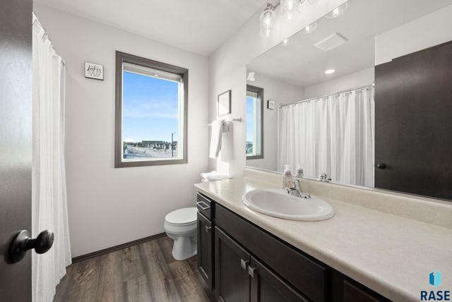 234 Creekside Ave Avenue, Harrisburg, SD 57032