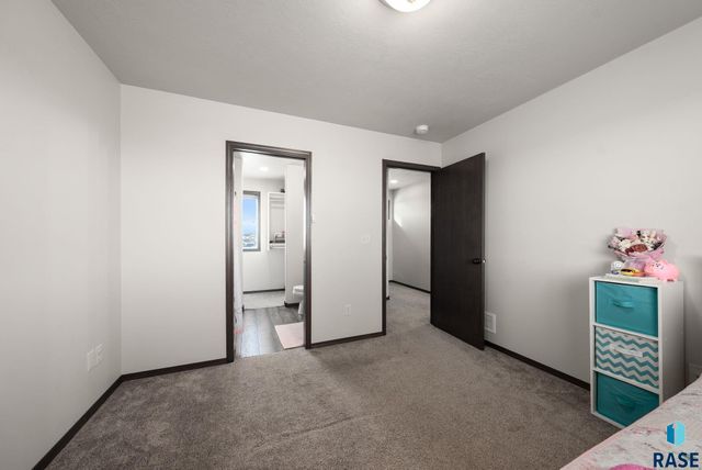 234 Creekside Ave Avenue, Harrisburg, SD 57032