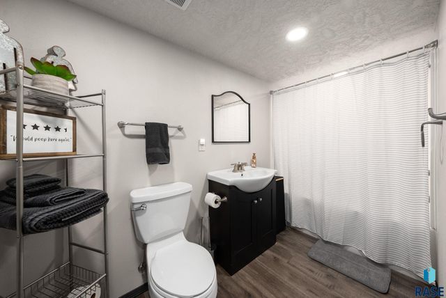 234 Creekside Ave Avenue, Harrisburg, SD 57032