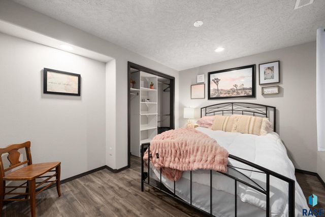 234 Creekside Ave Avenue, Harrisburg, SD 57032