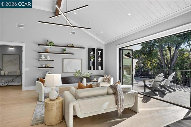 78 Middlefield Rd, Atherton, CA 94027