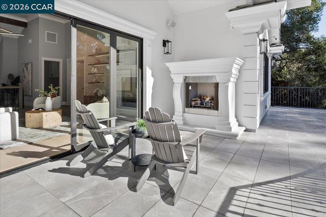 78 Middlefield Rd, Atherton, CA 94027